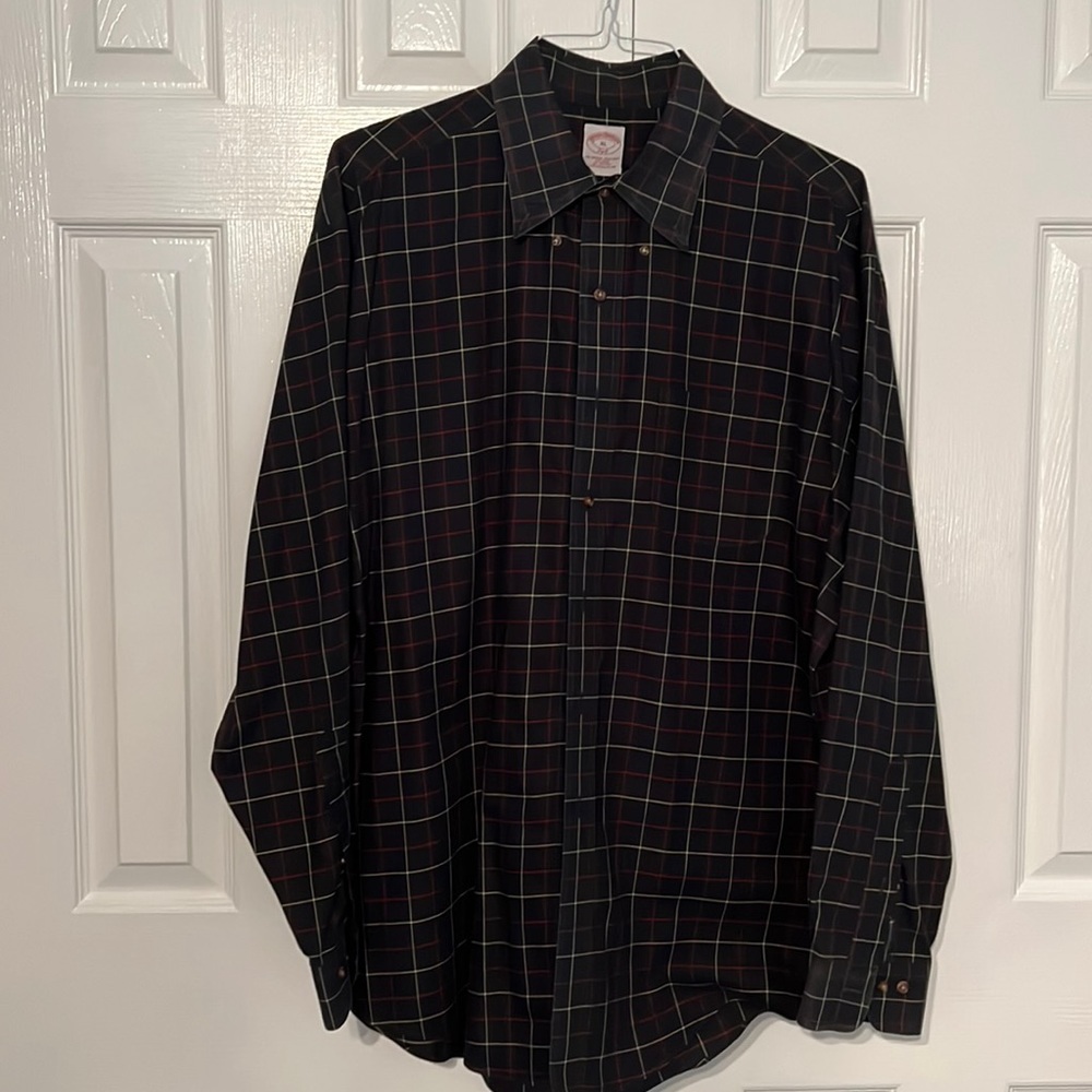 Men’s long sleeve button down shirt